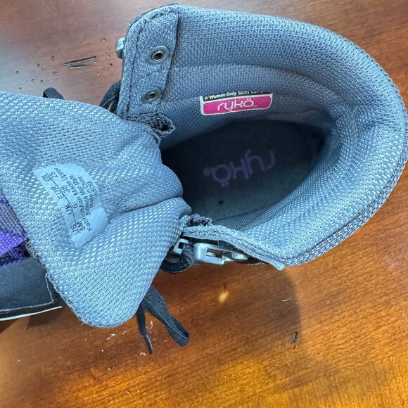 Ryka Aurora Black Quilted Lace Up Boots - Picture 5 of 8